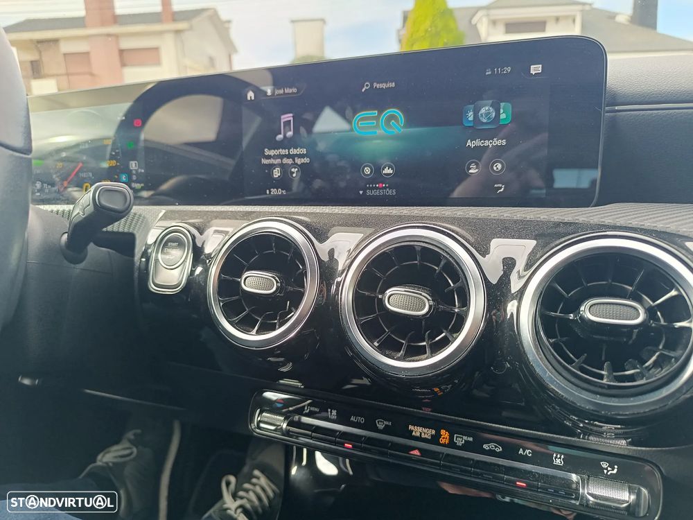 Mercedes-Benz CLA 250 e Style Plus - 23