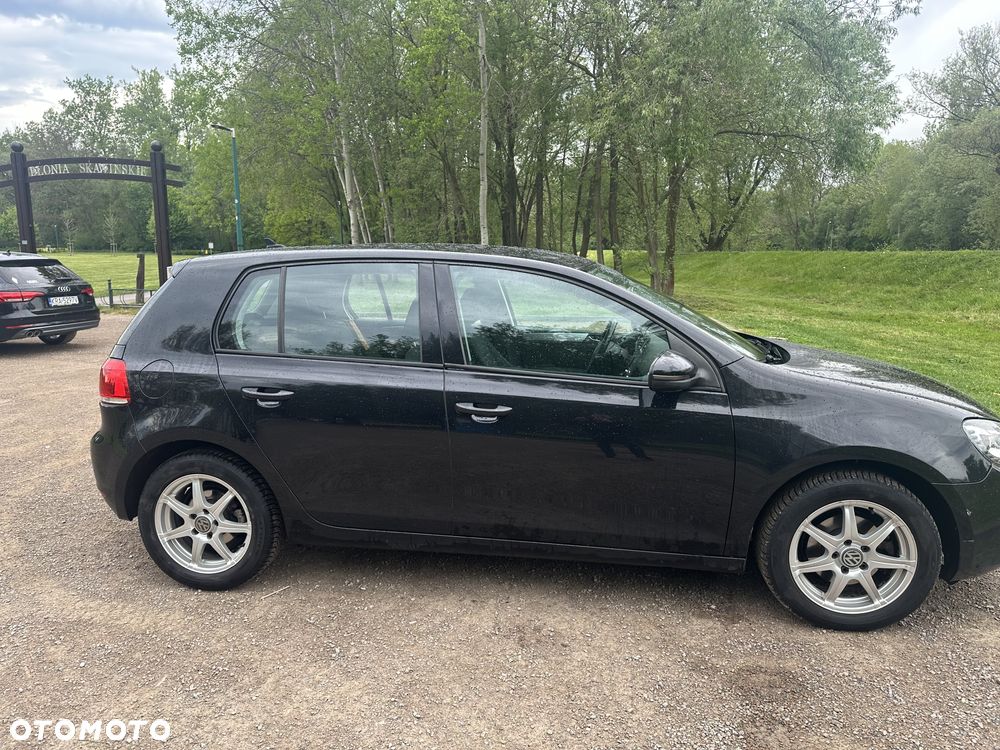 Volkswagen Golf 1.6 TDI Highline DSG - 5