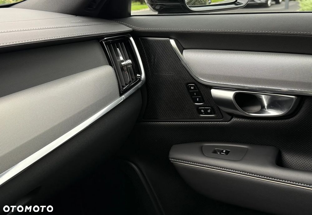 Volvo V90 B4 D Plus Dark - 26