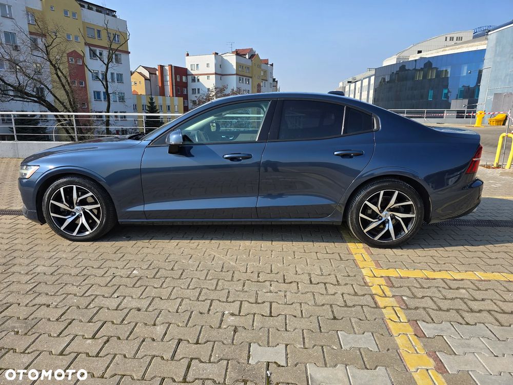 Volvo S60 T5 Momentum Pro - 11