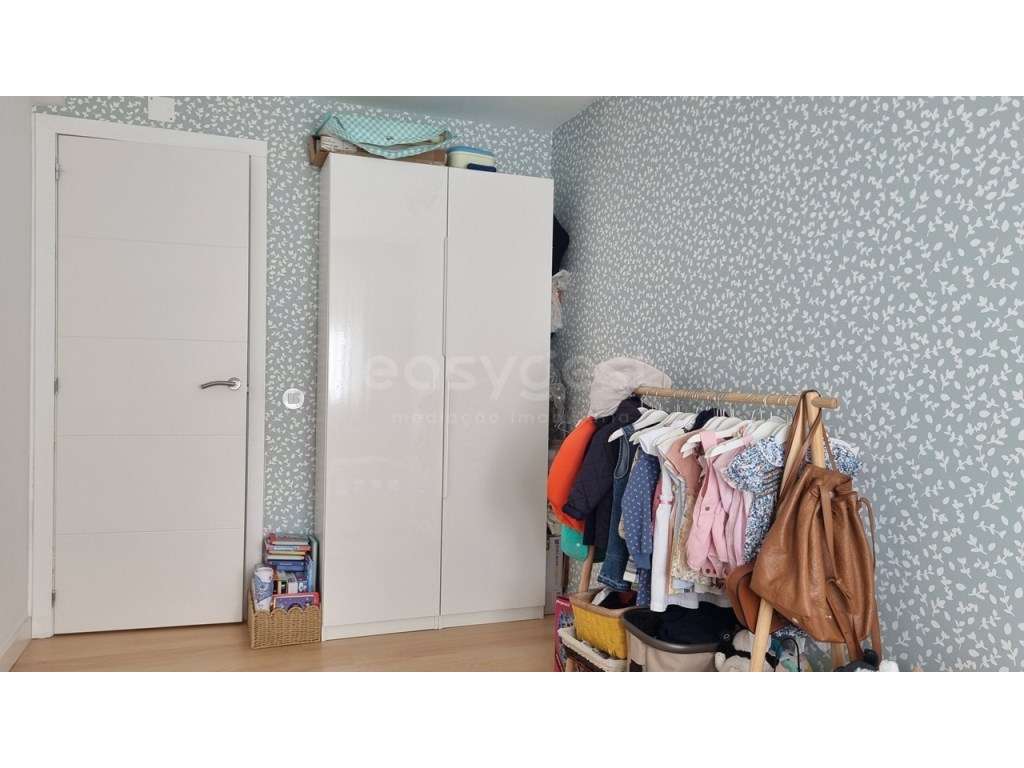 Apartamento T2 Totalmente Remodelado Junto a Benfica, 78m², Excelen... - Grande imagem: 4/15