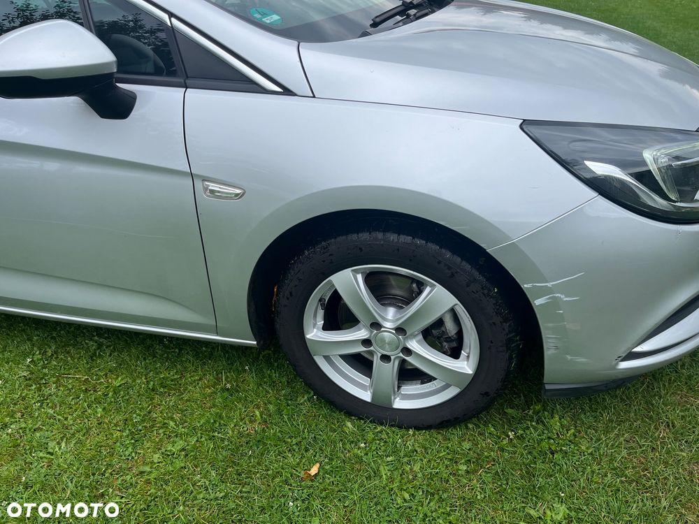 Opel Astra 1.6 CDTI Sport - 13