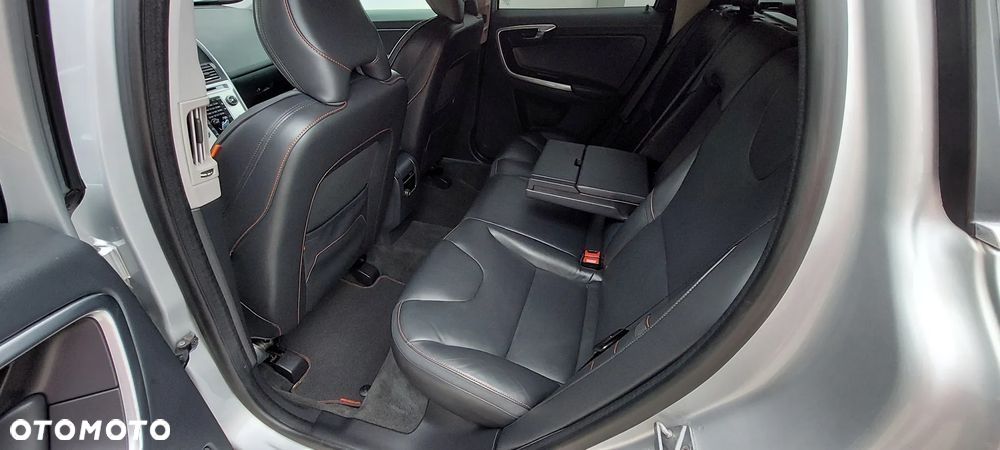 Volvo XC 60 D3 Geartronic Ocean Race - 23