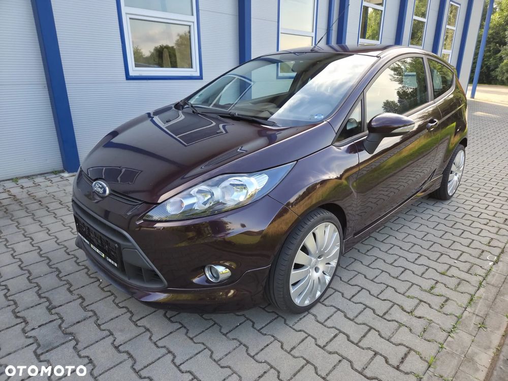Ford Fiesta 1.25 Champions Edition - 1