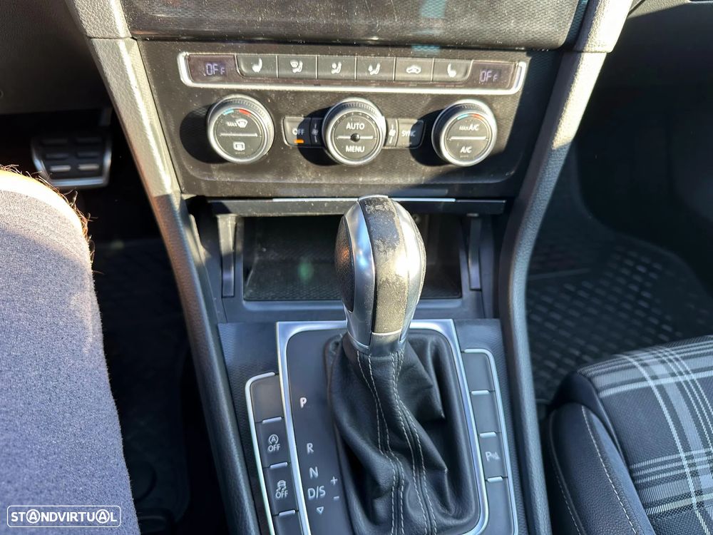 VW Golf 2.0 TDi GTD DSG - 14