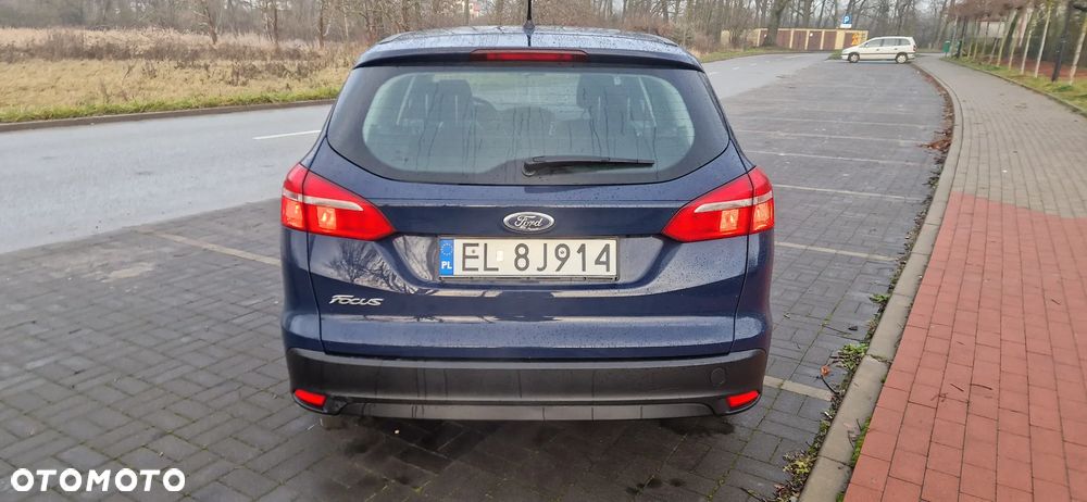 Ford Focus 1.6 Trend Sport - 12
