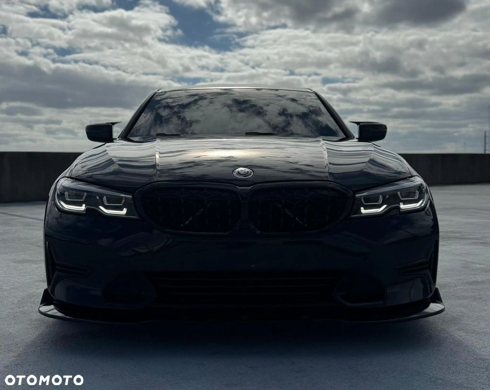 BMW Seria 3 330i Luxury Line sport - 2