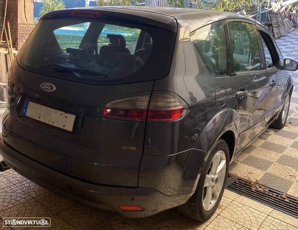 Ford S-Max 1.8 TDCi Titanium 7L - 18