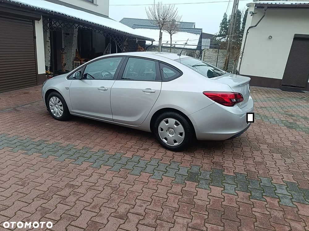 Opel Astra 1.6 Cosmo - 7