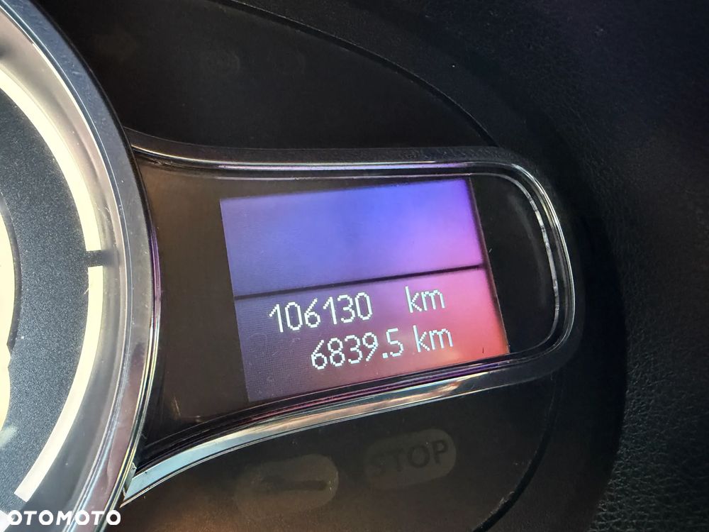 Renault Megane 1.6 16V 110 LIMITED - 4