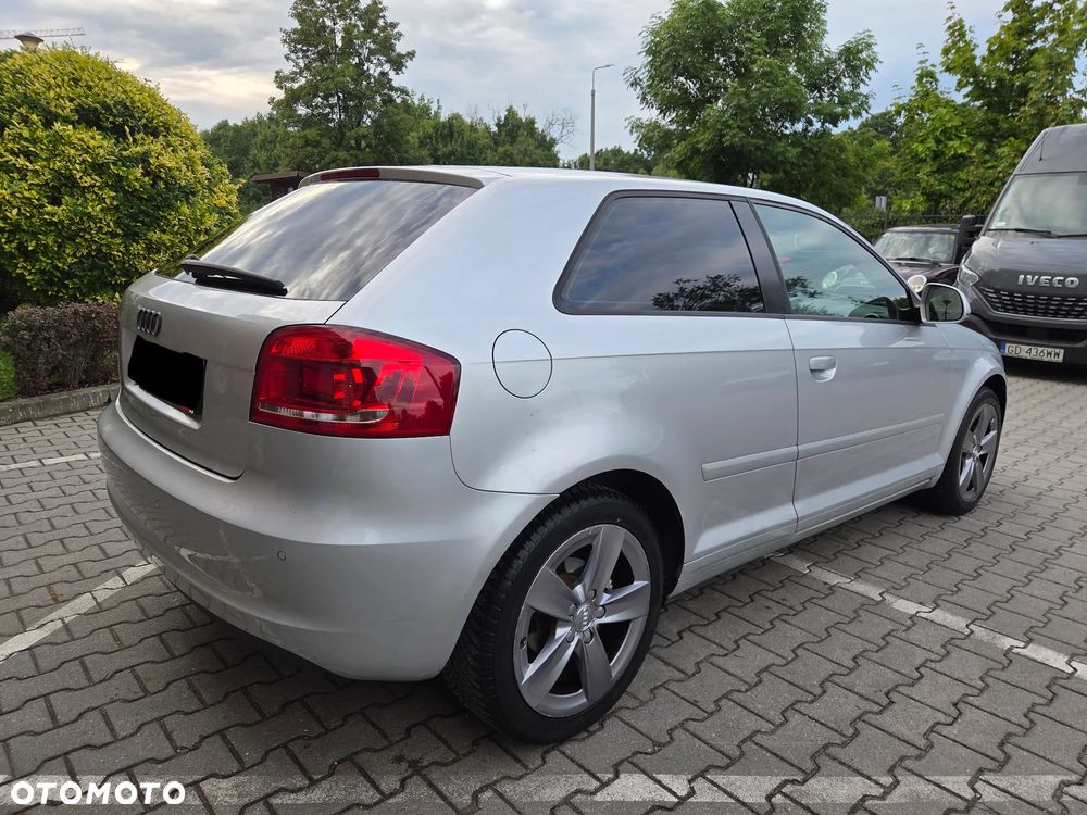 Audi A3 3-drzwiowe 2.0 TDI DPF Ambiente S tronic - 7