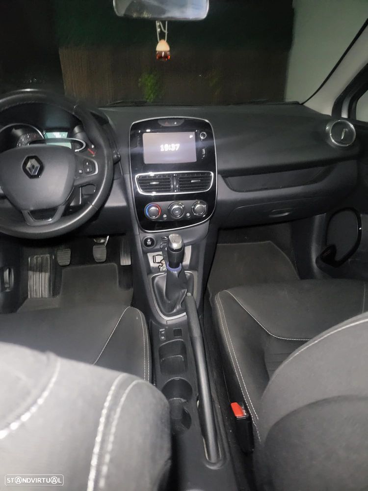 Renault Clio - 5