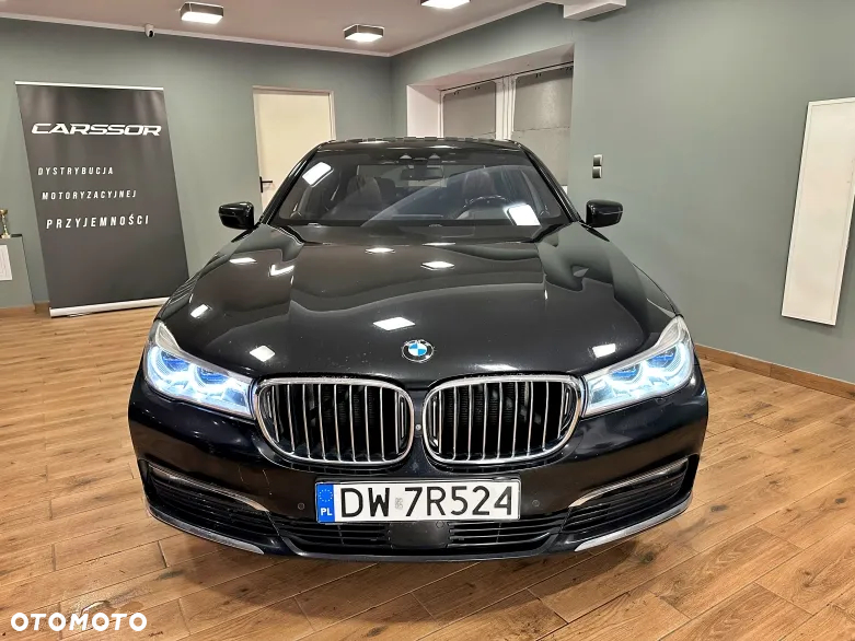 BMW Seria 7 750d xDrive - 23