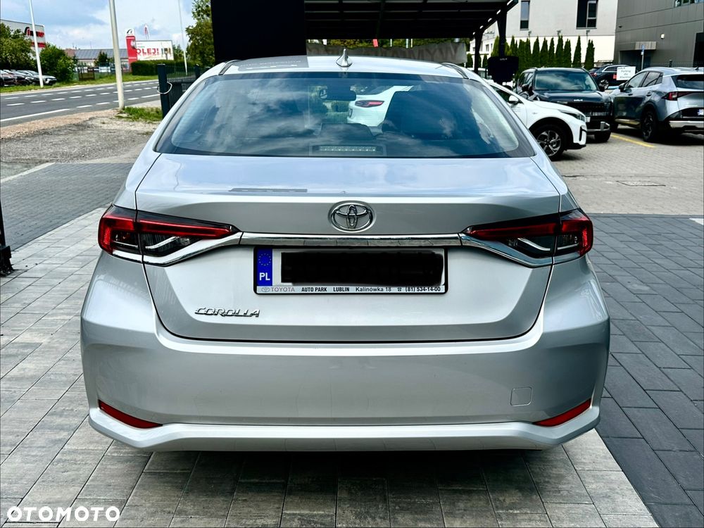 Toyota Corolla - 5