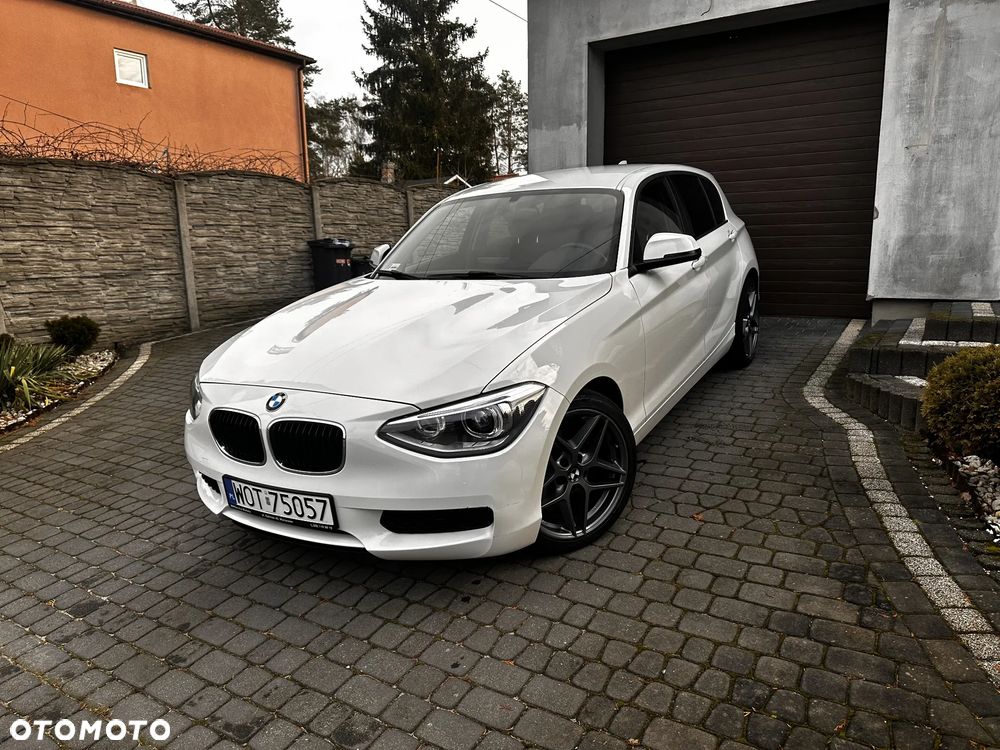 BMW Seria 1 114i - 1