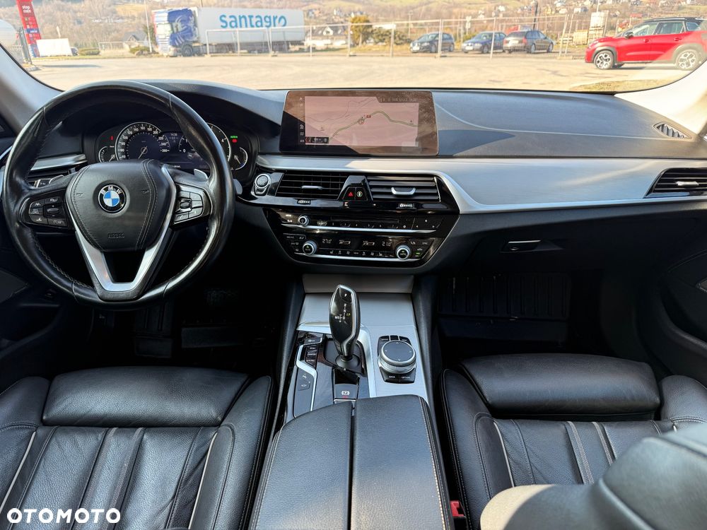 BMW Seria 5 520d xDrive Sport Line sport - 12