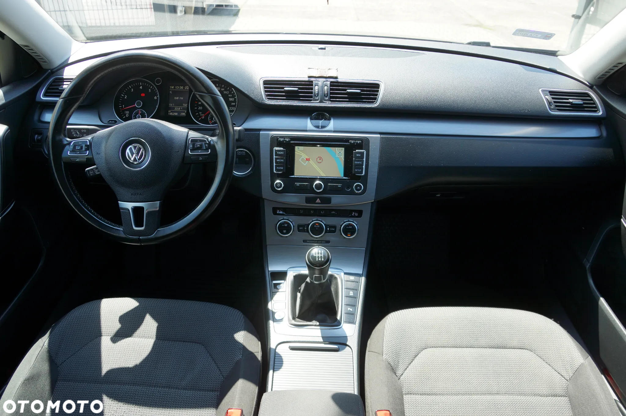Volkswagen Passat 1.4 TSI BMT Comfortline - 11