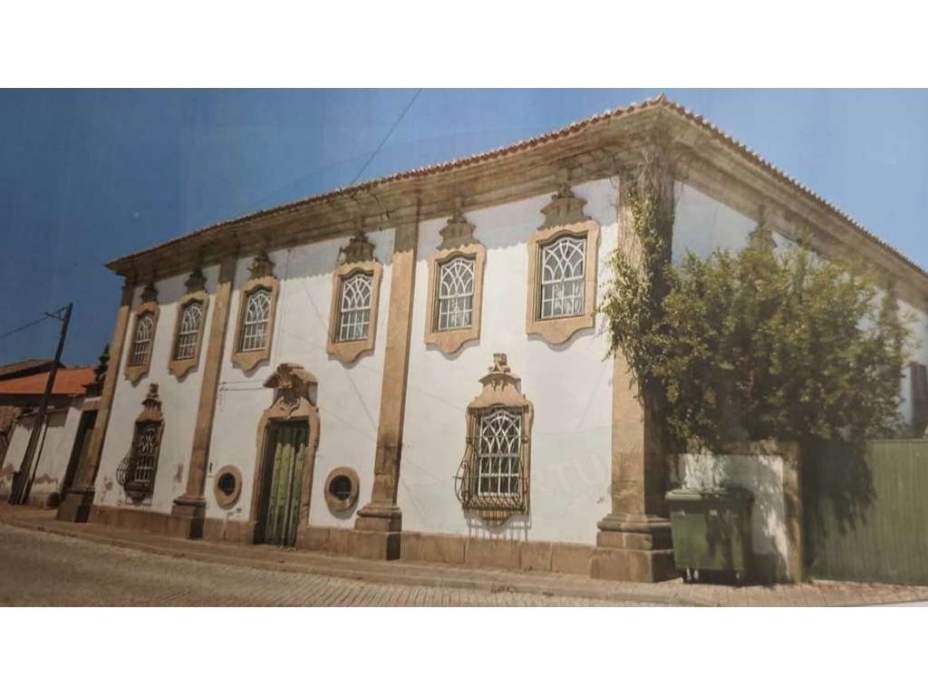 Palacete Brasonado do Séc. XIX na Coriscada, Guarda - Grande imagem: 2/12