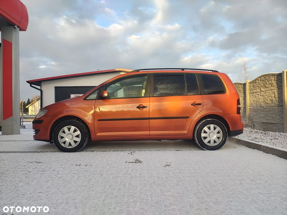 Volkswagen Touran 1.4 TSI DSG Trendline - 23