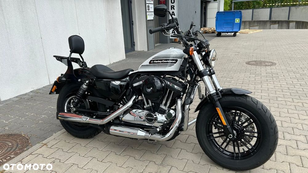 Harley-Davidson Sportster Forty-Eight - 2