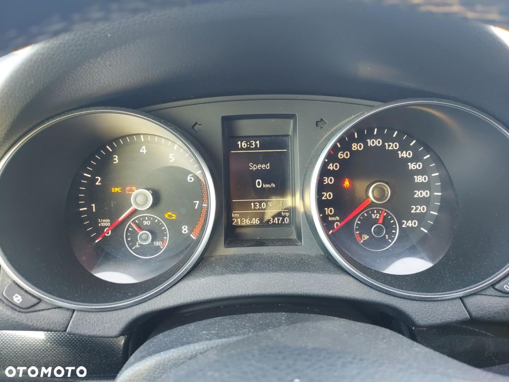 Volkswagen Golf 1.6 Comfortline - 12