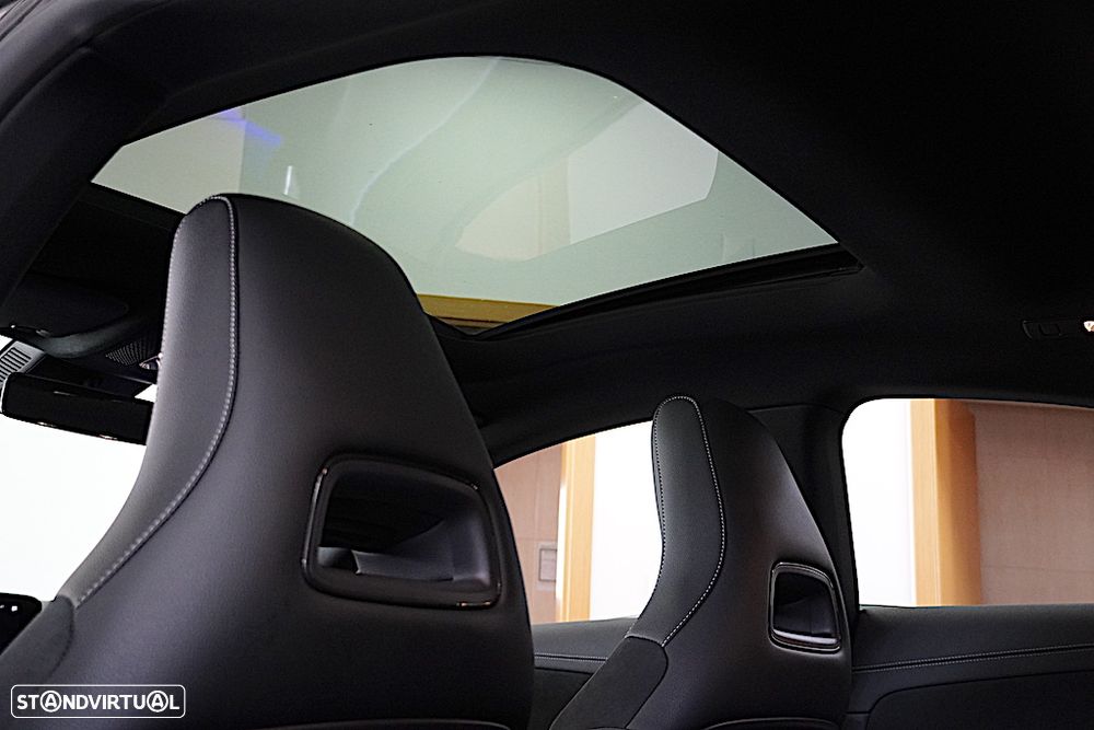 Mercedes-Benz CLA 250 e AMG Line - 20