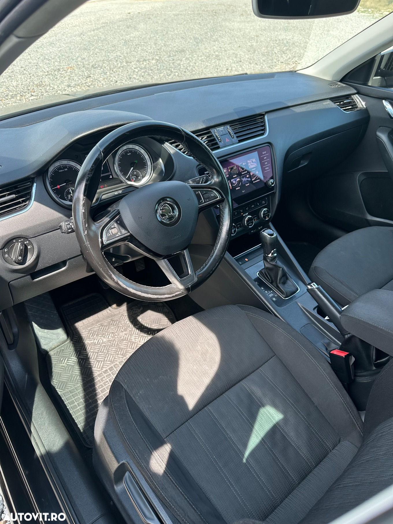 Skoda Octavia 1.6 TDI DSG Ambition - 5
