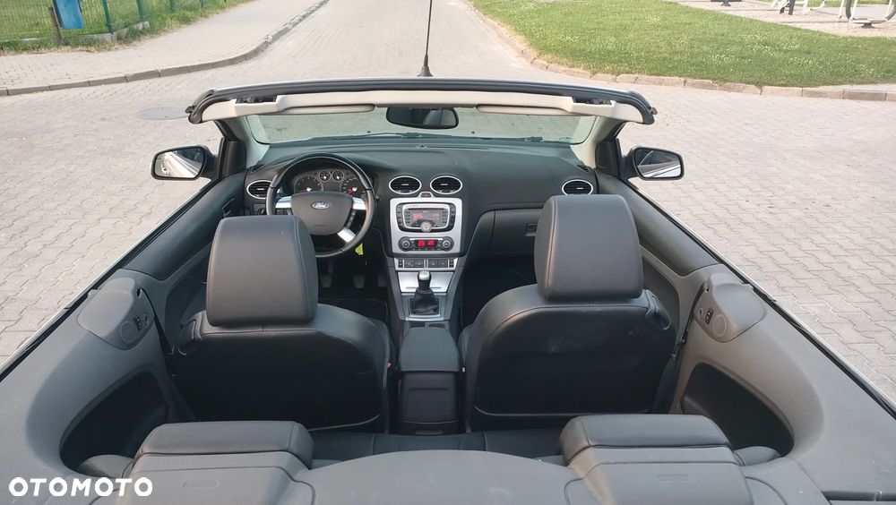 Ford Focus 2.0 16V Titanium - 9