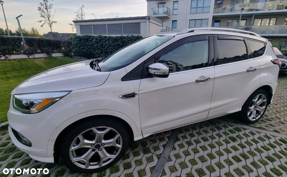 Ford Escape 2.0 EcoBoost AWD Titanium - 1