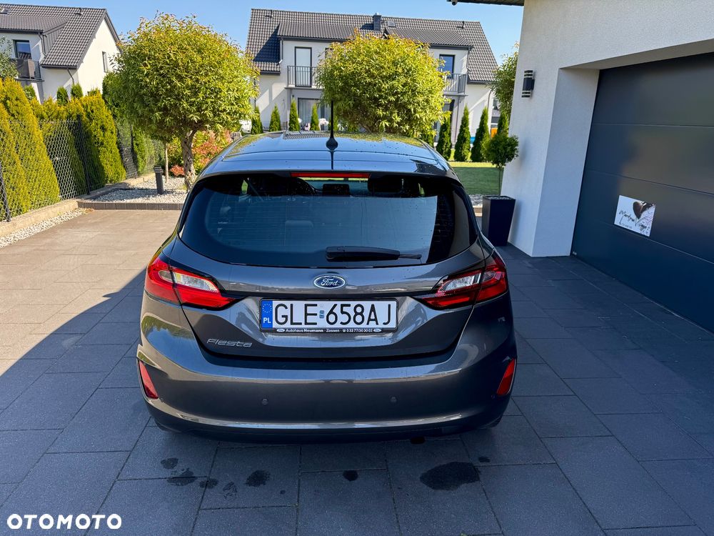 Ford Fiesta - 10