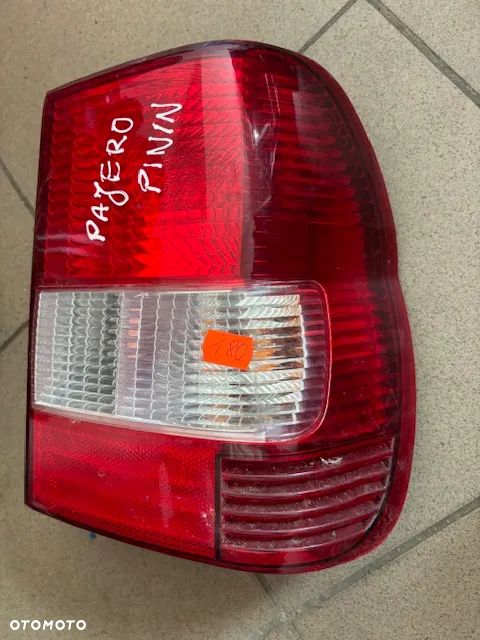LAMPA TYŁ PRAWA MITSUBISHI PAJERO PININ - 2
