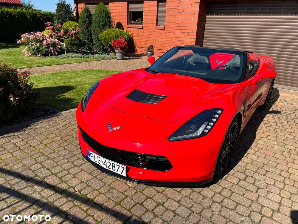 Chevrolet Corvette - 25