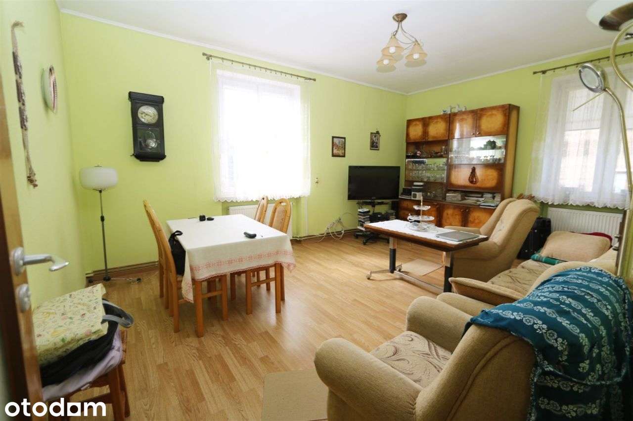 Piętro domu w Szczawnie Zdrój z garażem i ogrodem