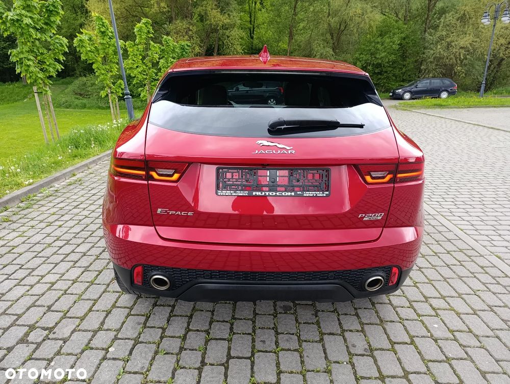 Jaguar E-Pace 2.0 i4P AWD R-Dynamic HSE - 9
