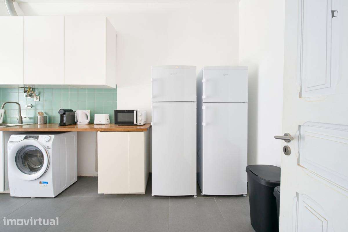 Quarto - localizado em Entrecampos Lisbon - Grande imagem: 4/22