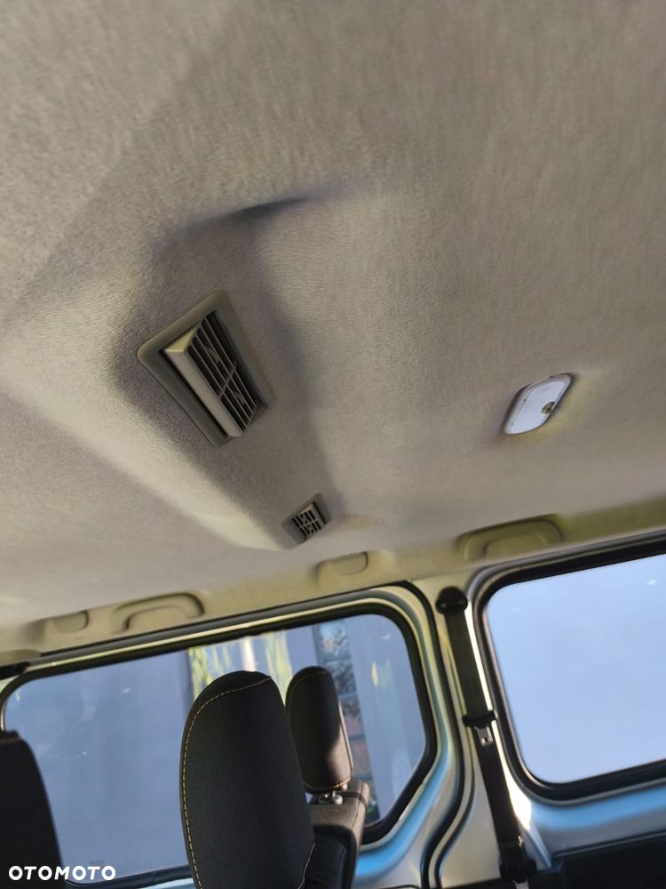 Renault Trafic - 19