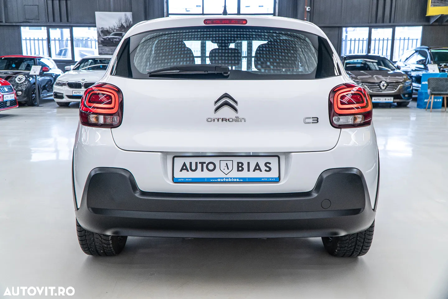 Citroën C3 1.2 PureTech S&S BVM5 Shine - 25