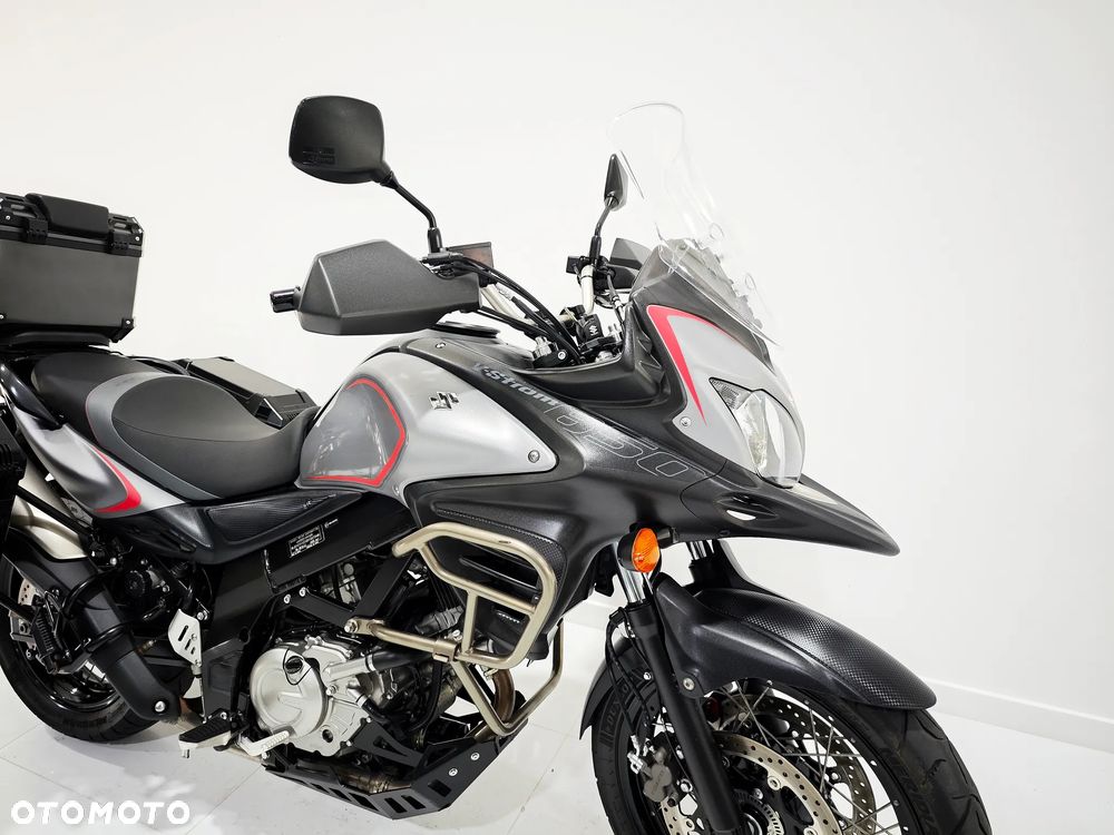 Suzuki V-STROM - 8