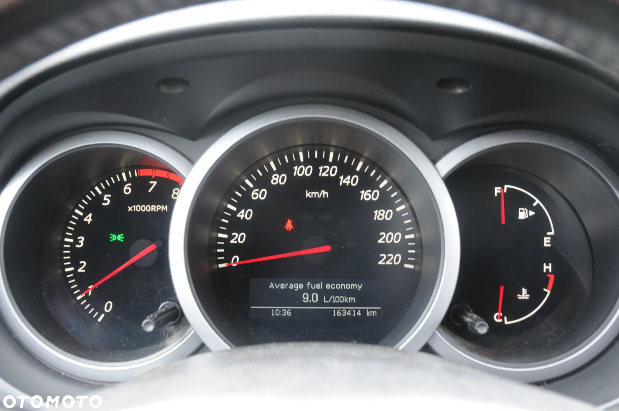 Suzuki Grand Vitara 2.4 De Luxe - 19