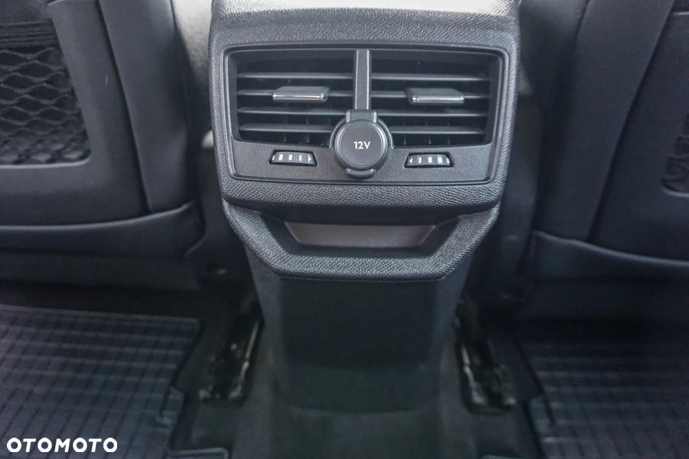 Peugeot 3008 1.2 PureTech Allure Pack S&S EAT8 - 32