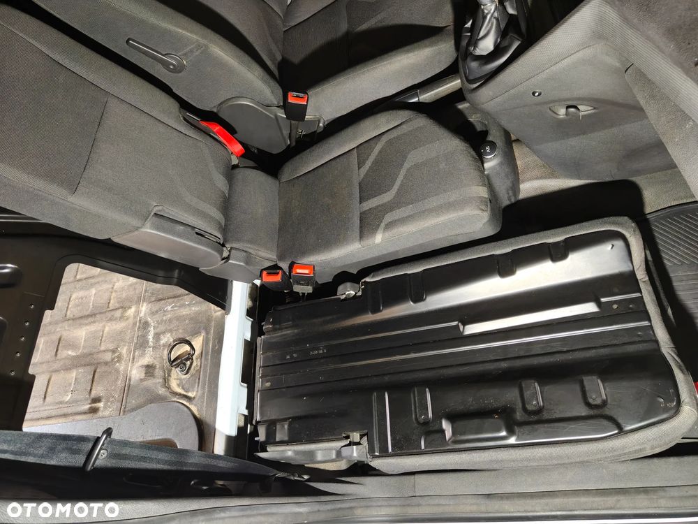 Ford Transit Connect - 29