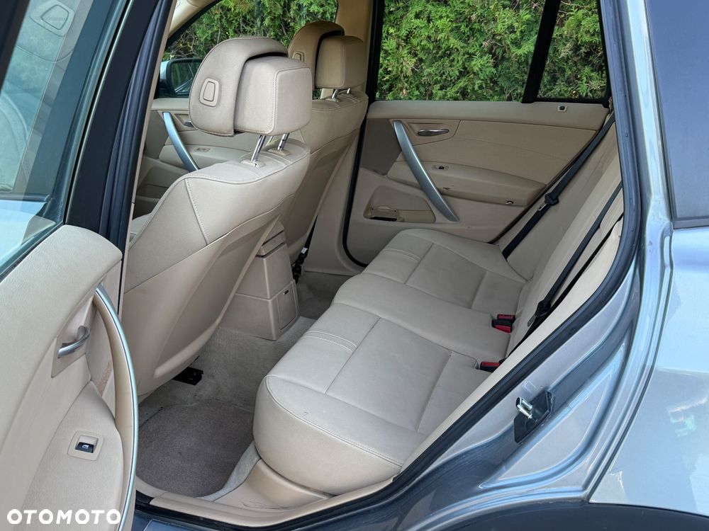 BMW X3 xDrive20d - 11