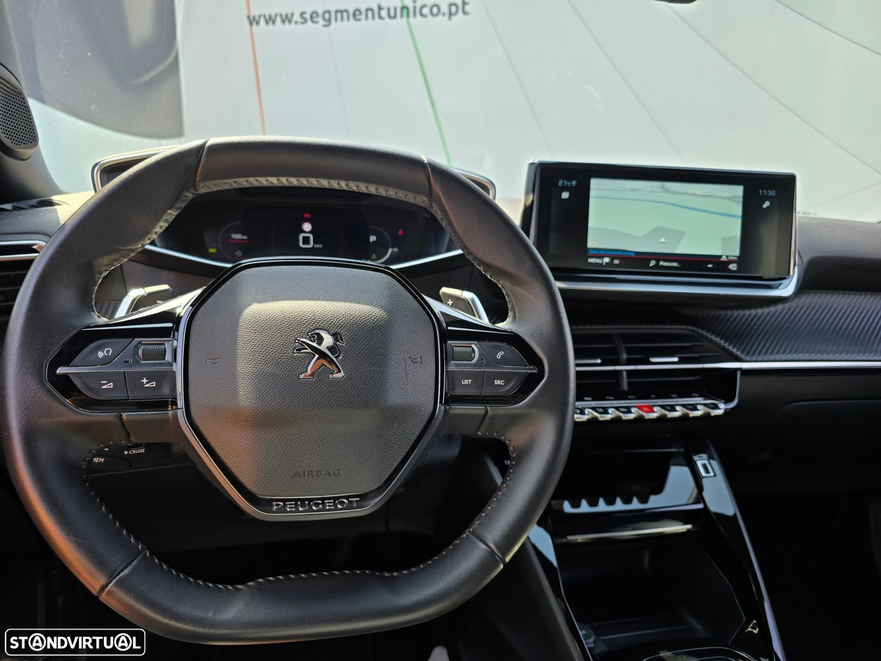 Peugeot 2008 1.2 PureTech Allure Pack EAT8 - 14