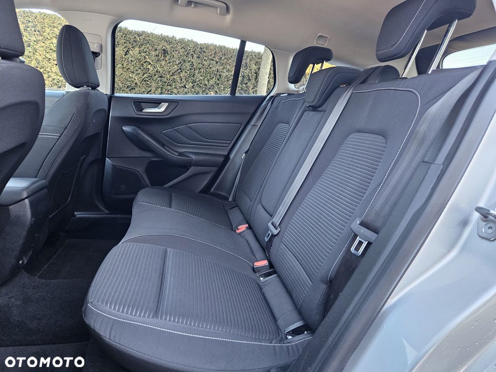Ford Focus 2.0 EcoBlue Start-Stopp-System TITANIUM - 21
