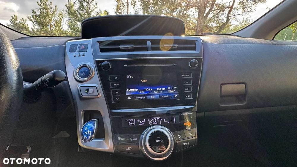 Toyota Prius+ Hybrid 135 Executive - 13