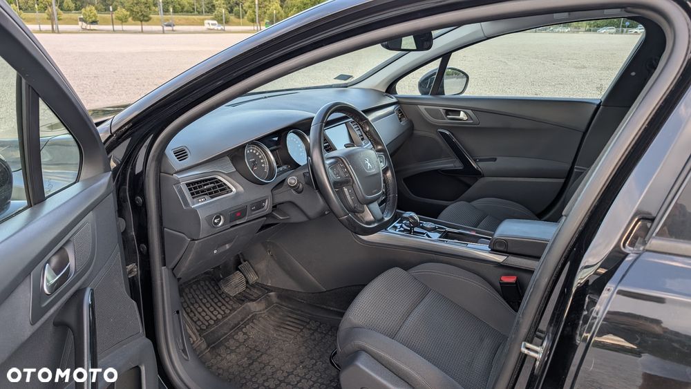 Peugeot 508 RXH Hybrid4 - 5