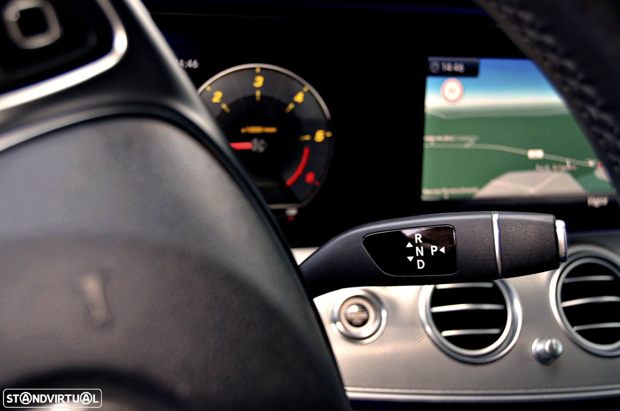 Mercedes-Benz E 220 d Avantgarde+ - 16
