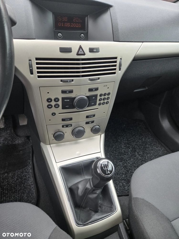 Opel Astra - 16