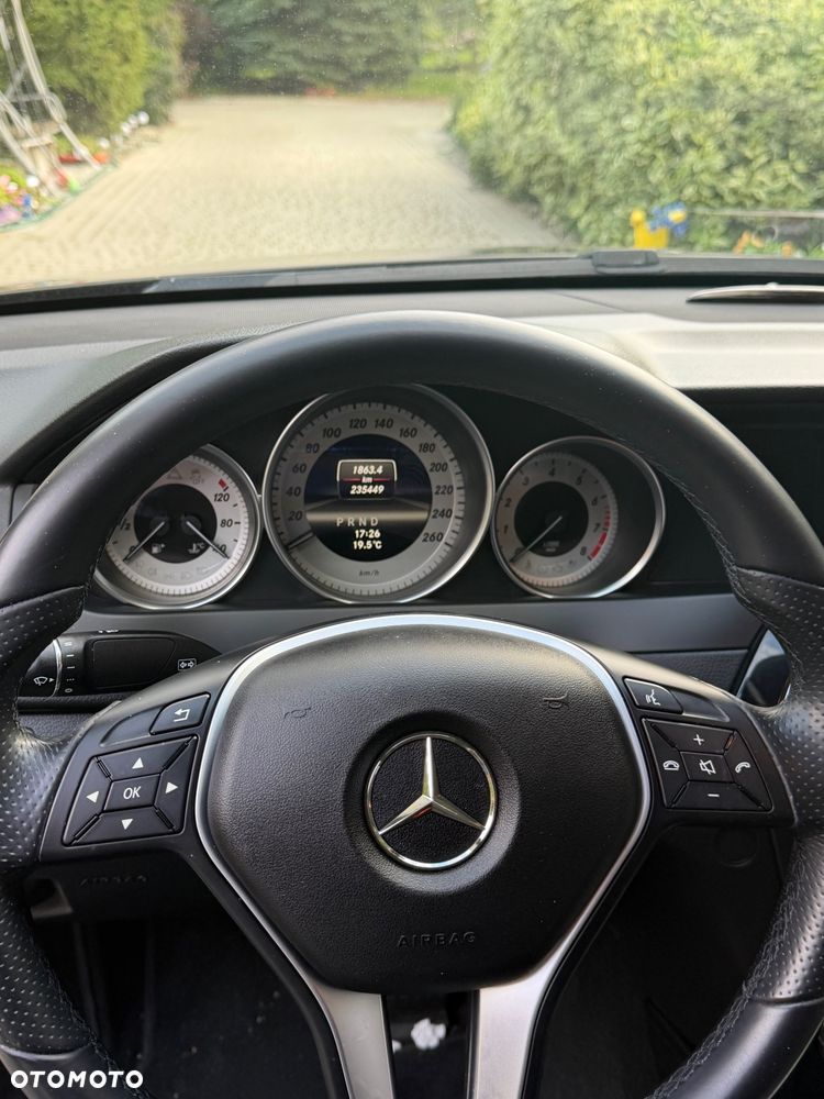 Mercedes-Benz Klasa C 180 (BlueEFFICIENCY) 7G-TRONIC - 15