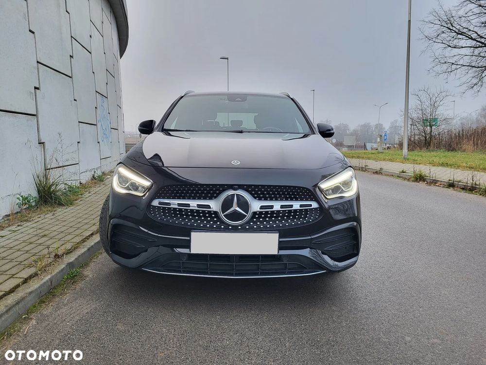 Mercedes-Benz GLA 200 d 8G-DCT AMG Line - 2